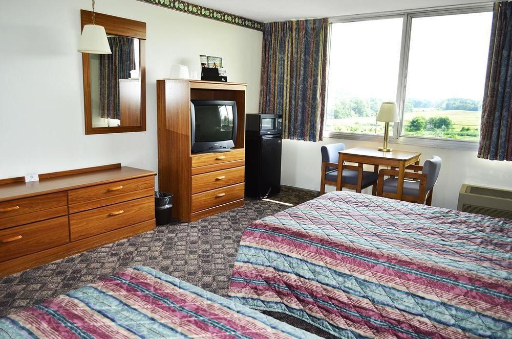Huntingdon Motor Inn Bagian luar foto