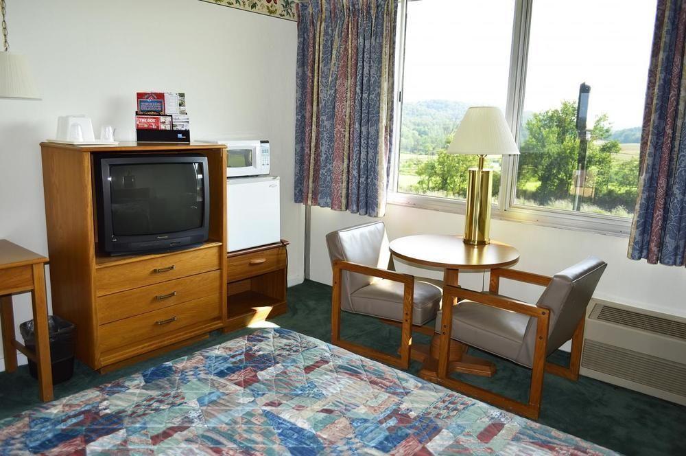 Huntingdon Motor Inn Bagian luar foto