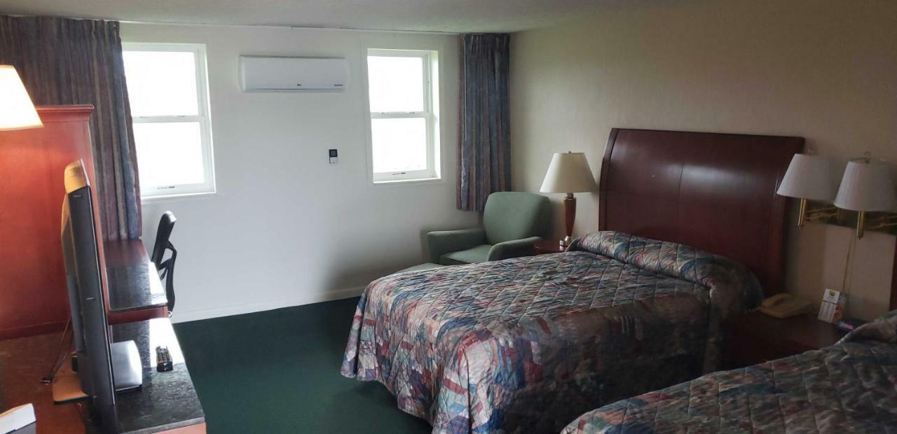 Huntingdon Motor Inn Bagian luar foto