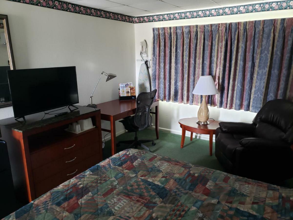 Huntingdon Motor Inn Bagian luar foto